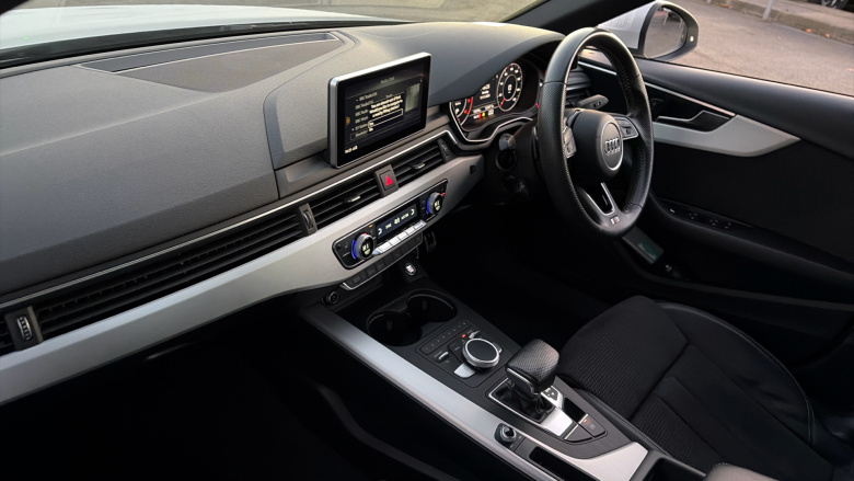 Audi A4 2.0T FSI S Line 4dr S Tronic Petrol Saloon